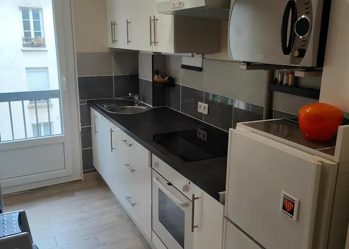Appartement Location D'appartements 47 M *