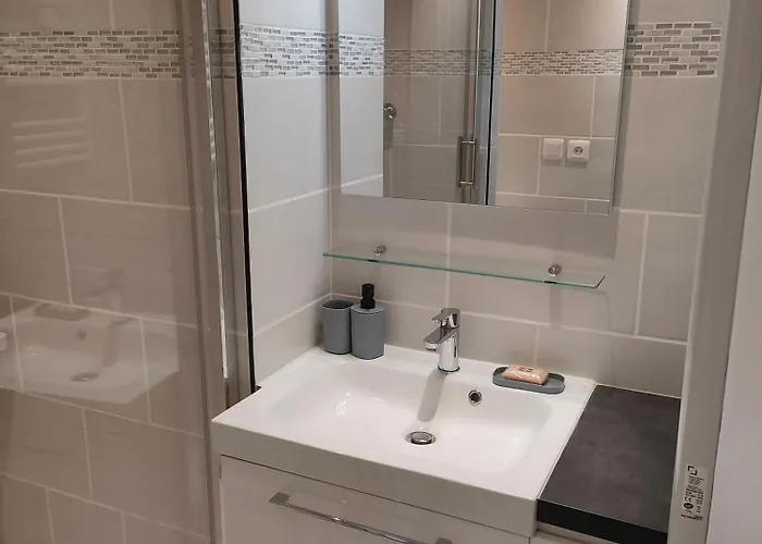 Location D'appartements 47 M Appartement *
