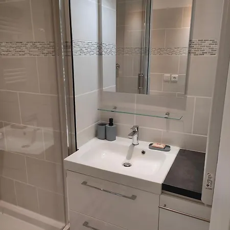 Location D'appartements 47 M Apartman *